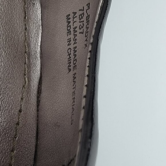 BCBG Paris Black Stilleto Women's 7 Slip On Glossy Shiny Pantented High Heels - Picture 8 of 8